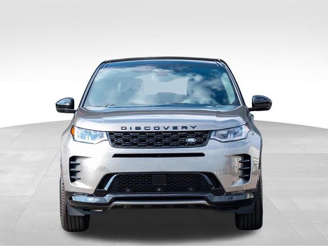 Photo of 2024 Silicon Silver Land Rover Discovery Sport