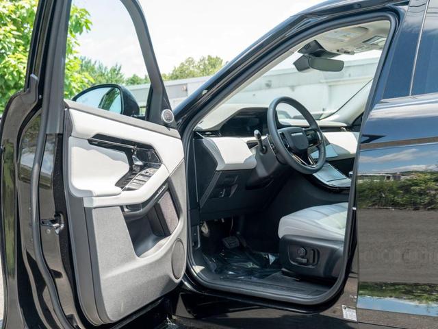 Photo of 2024 Santorini Black Land Rover Range Rover Evoque