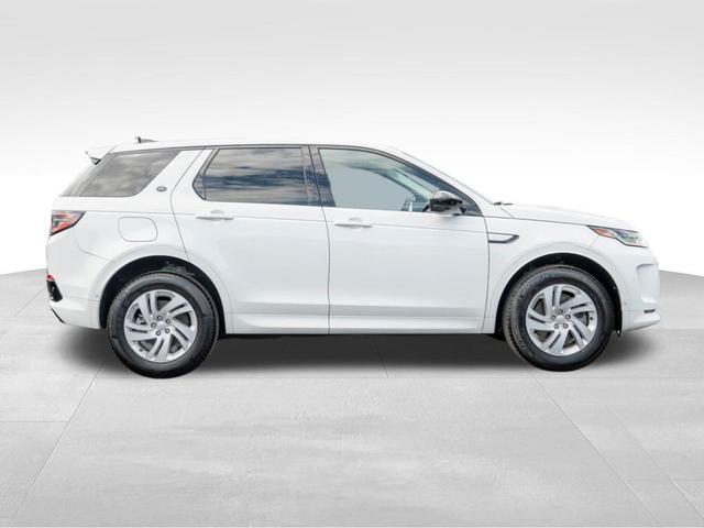 Photo of 2024 Fuji White Land Rover Discovery Sport