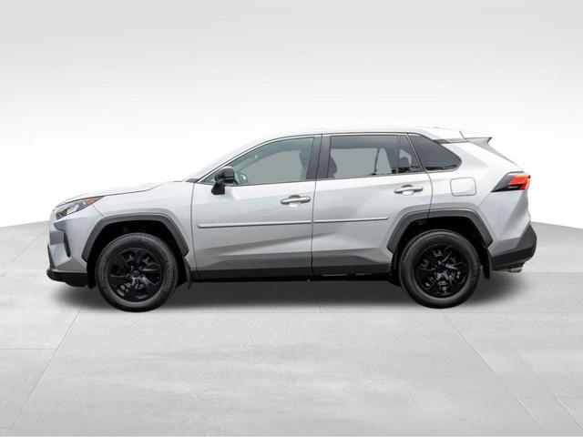 Photo of 2022 Silver Sky Metallic Toyota RAV4