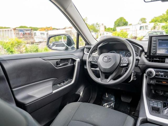 Photo of 2022 Silver Sky Metallic Toyota RAV4