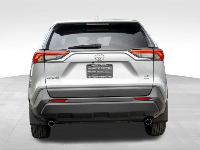 Photo of 2022 Silver Sky Metallic Toyota RAV4