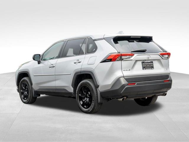 Photo of 2022 Silver Sky Metallic Toyota RAV4