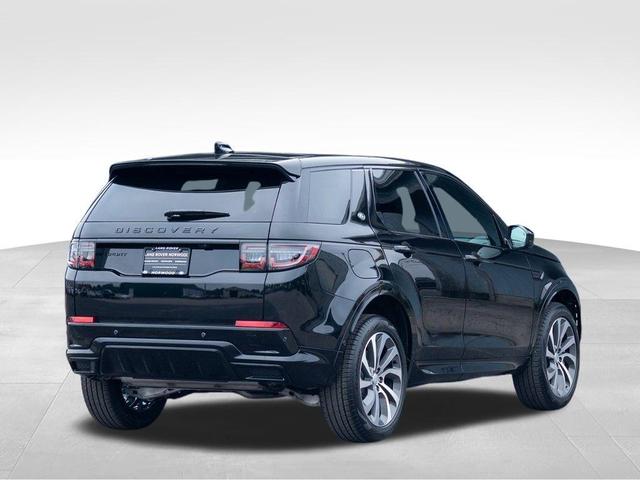 Photo of 2024 Santorini Black Metallic Land Rover Discovery Sport