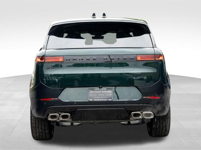 Photo of 2025 British Racing Green Land Rover Range Rover Sport