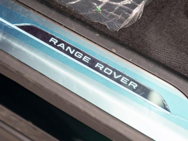 Photo of 2025 British Racing Green Land Rover Range Rover Sport