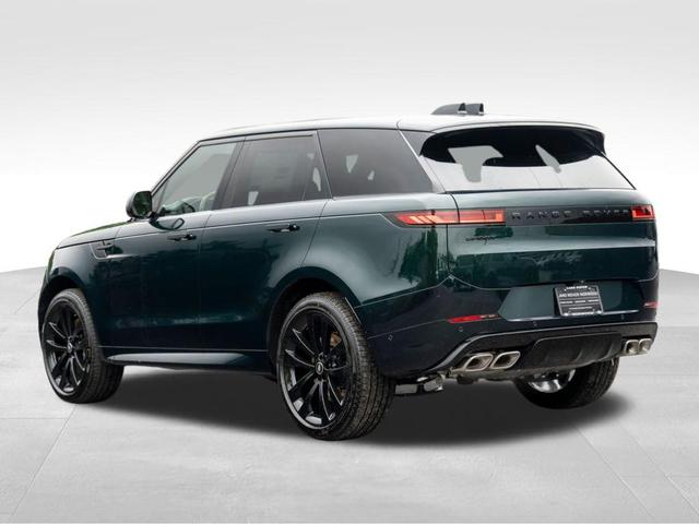 Photo of 2025 British Racing Green Land Rover Range Rover Sport