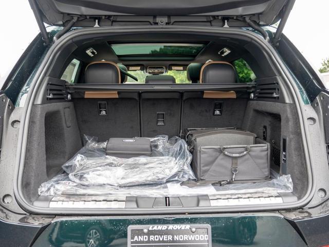 Photo of 2025 British Racing Green Land Rover Range Rover Sport