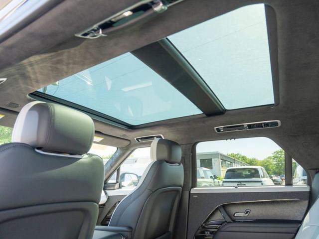 Photo of 2025 Santorini Black Land Rover Range Rover Sport