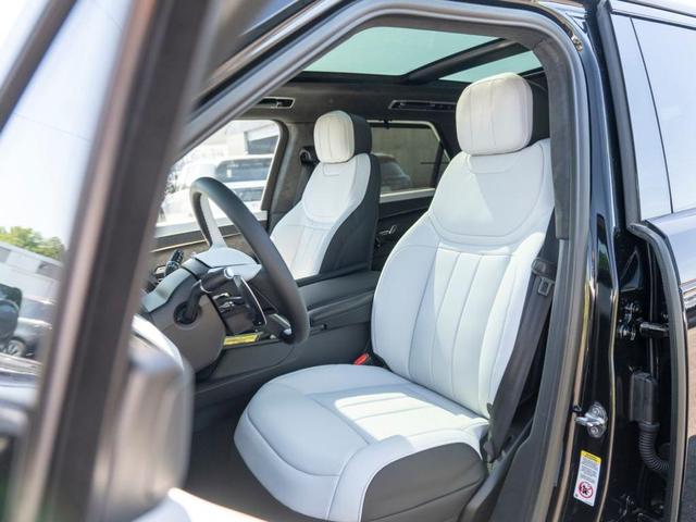 Photo of 2025 Santorini Black Land Rover Range Rover Sport