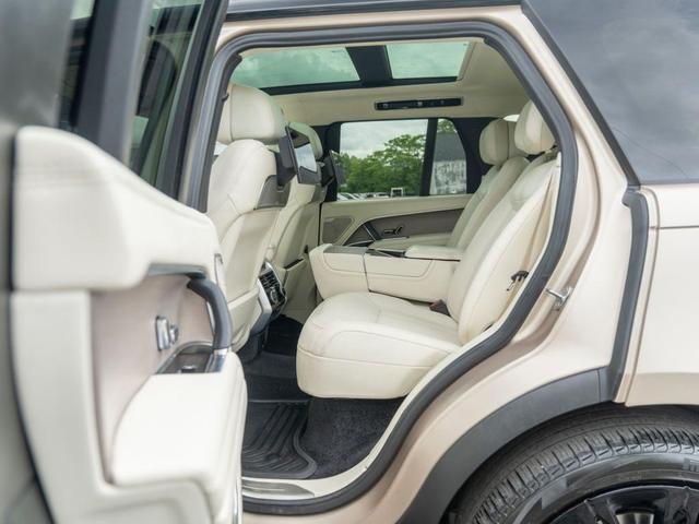 Photo of 2022 Sunset Gold Land Rover Range Rover