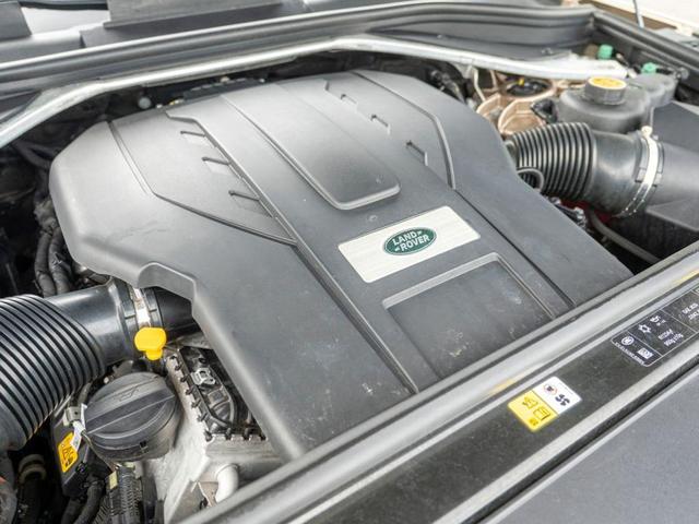 Photo of 2022 Sunset Gold Land Rover Range Rover