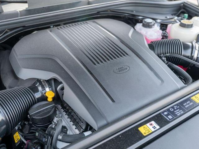 Photo of 2025 Santorini Black Land Rover Range Rover Sport
