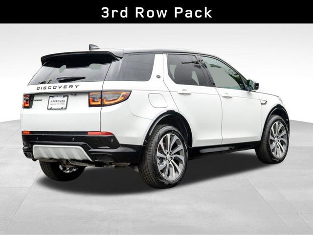 Photo of 2024 Fuji White Land Rover Discovery Sport