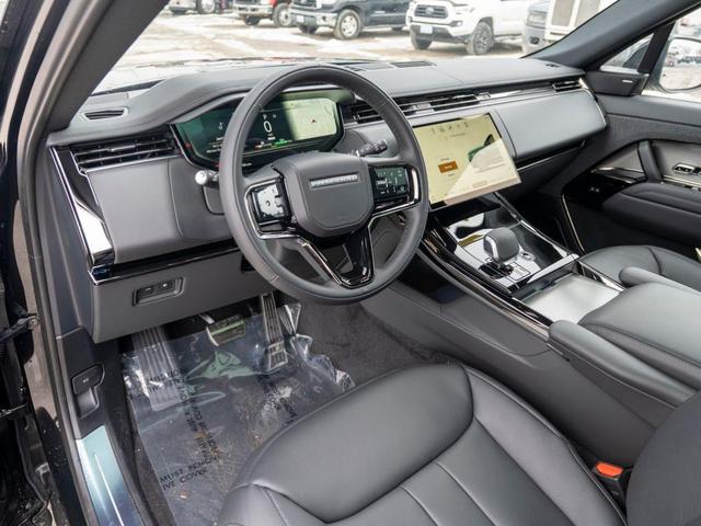 Photo of 2025 Santorini Black Land Rover Range Rover Sport