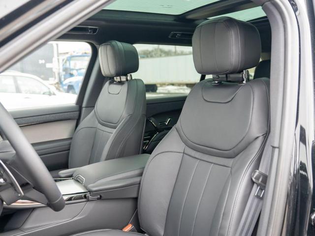 Photo of 2025 Santorini Black Land Rover Range Rover Sport