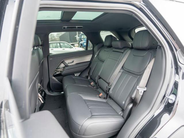 Photo of 2025 Santorini Black Land Rover Range Rover Sport