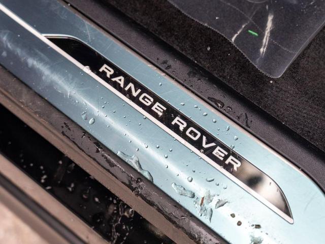 Photo of 2025 Santorini Black Land Rover Range Rover Sport
