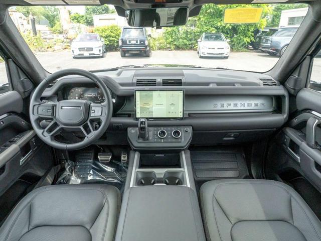 Photo of 2025 Santorini Black Land Rover Defender