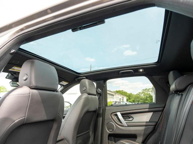 Photo of 2022 Silicon Silver Land Rover Discovery Sport