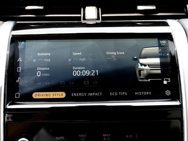 Photo of 2022 Silicon Silver Land Rover Discovery Sport