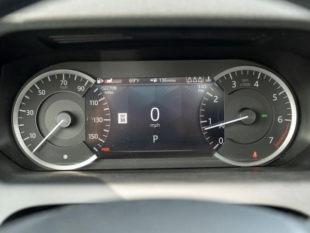 Photo of 2022 Silicon Silver Land Rover Discovery Sport
