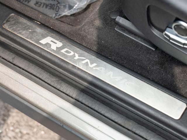 Photo of 2022 Silicon Silver Land Rover Discovery Sport