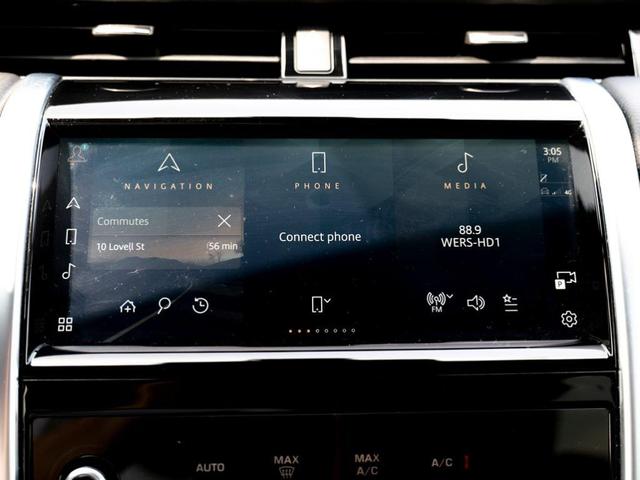 Photo of 2022 Silicon Silver Land Rover Discovery Sport