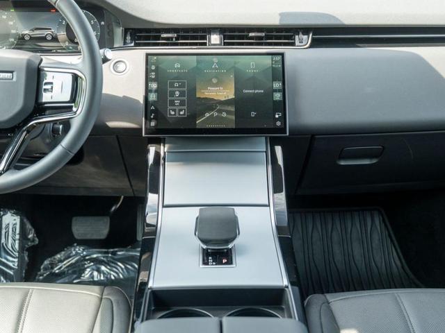 Photo of 2024 Corinthian Bronze Land Rover Range Rover Evoque
