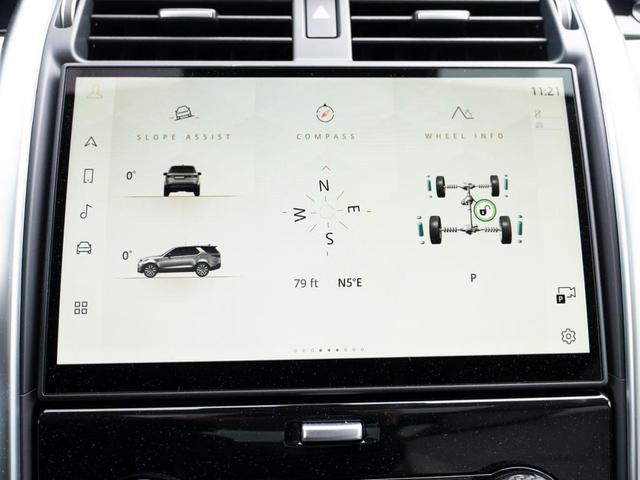 Photo of 2024 Varesine Blue Land Rover Discovery