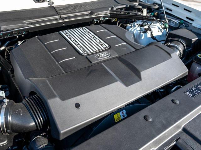 Photo of 2025 Fuji White Land Rover Defender
