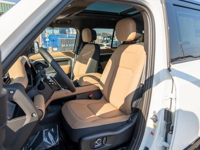 Photo of 2025 Fuji White Land Rover Defender
