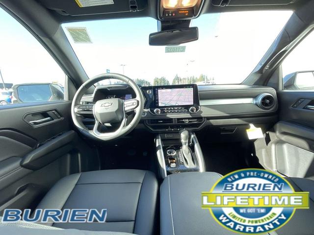 Photo of 2025 Summit White Chevrolet Colorado