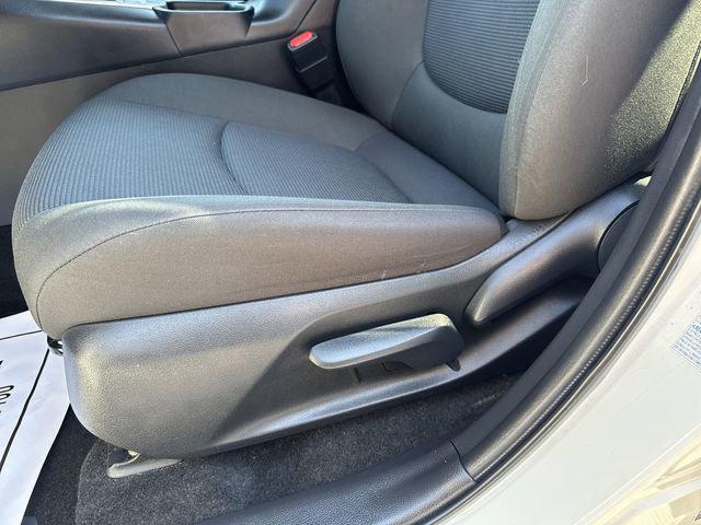 Photo of 2022 White Toyota RAV4