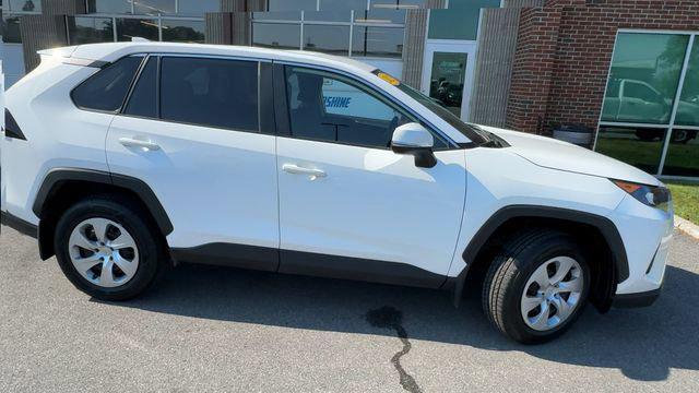 Photo of 2022 White Toyota RAV4