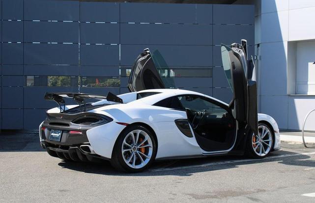 Photo of 2018 Silica White McLaren 570S