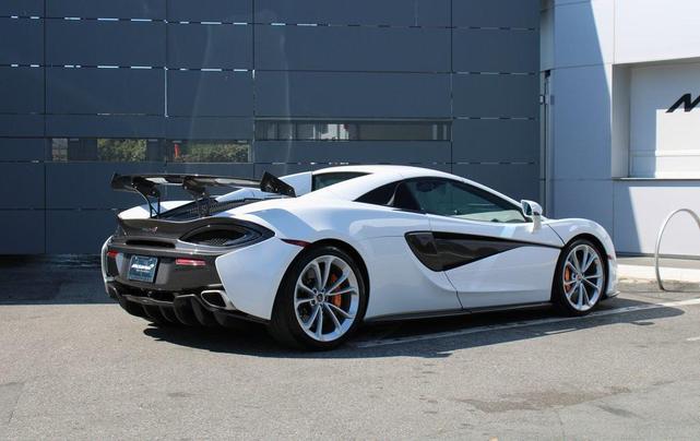 Photo of 2018 Silica White McLaren 570S