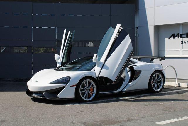 Photo of 2018 Silica White McLaren 570S