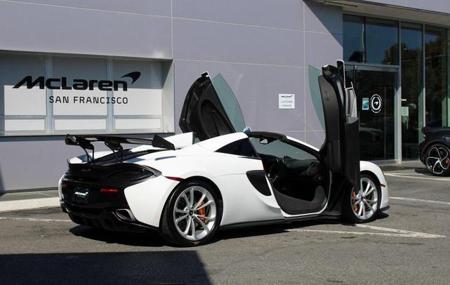 Photo of 2018 Silica White McLaren 570S