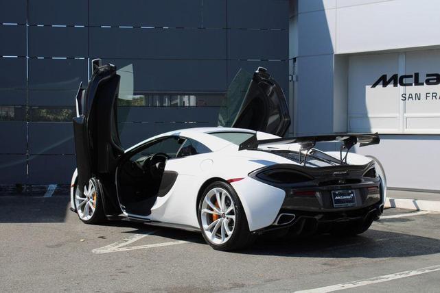Photo of 2018 Silica White McLaren 570S