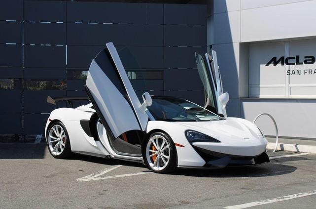 Photo of 2018 Silica White McLaren 570S