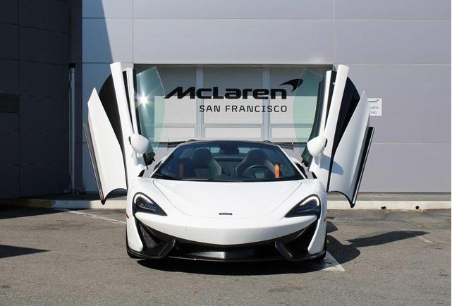Photo of 2018 Silica White McLaren 570S