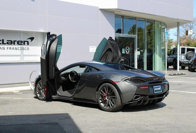 Photo of 2017 Storm Gray McLaren 570S