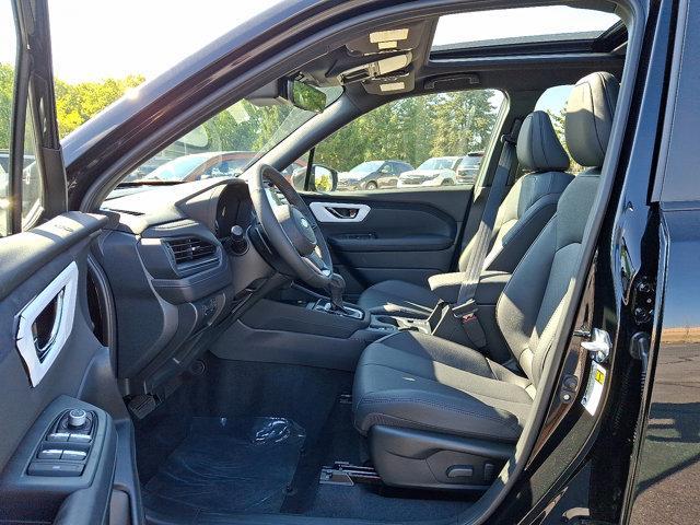 Photo of 2025 Crystal Black Pearl Subaru Forester