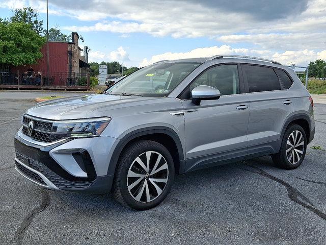 Photo of 2022 Platinum Gray Metallic Volkswagen Taos