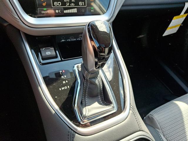 Photo of 2025 Crystal White Subaru Outback