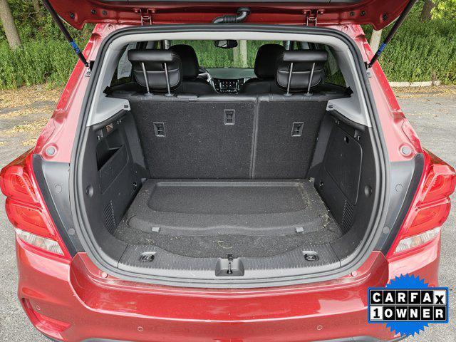 Photo of 2022 Crimson Metallic Chevrolet Trax