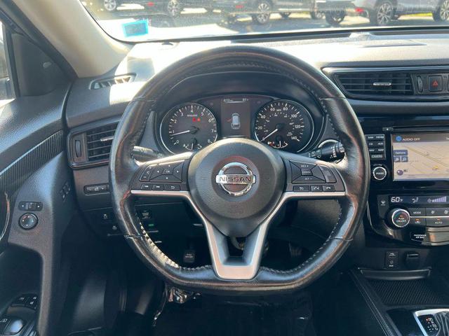 Photo of 2017 Caspian Blue Nissan Rogue