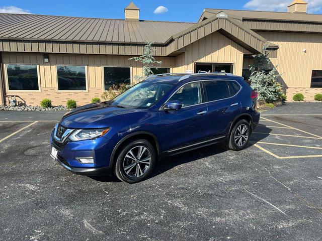 Photo of 2017 Caspian Blue Nissan Rogue