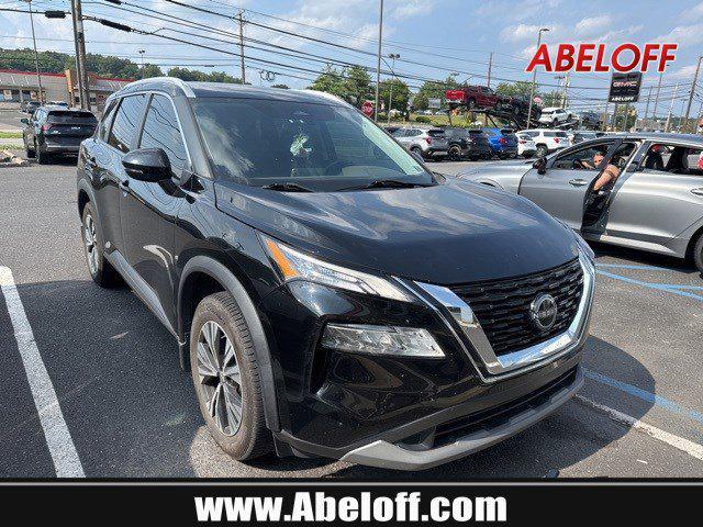 Photo of 2022 Super Black Nissan Rogue